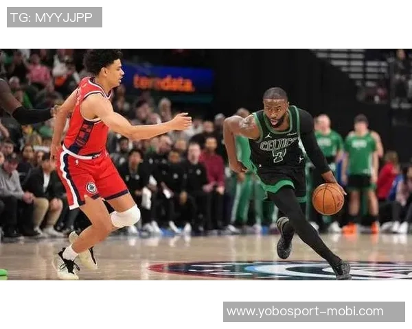 快船计划交易保罗与科比布朗以减薪并争取引入米勒和桑德斯